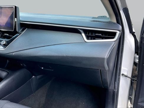 Used 2024 Toyota Corolla LE FWD image 19