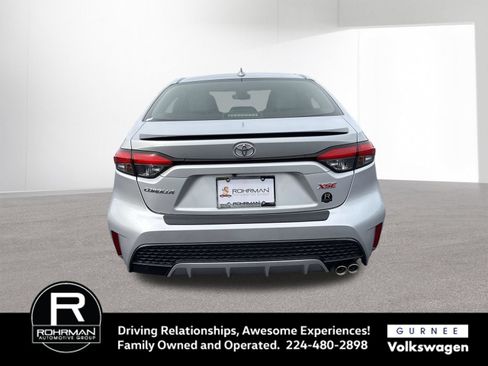 Used 2022 Toyota Corolla XSE FWD image 8