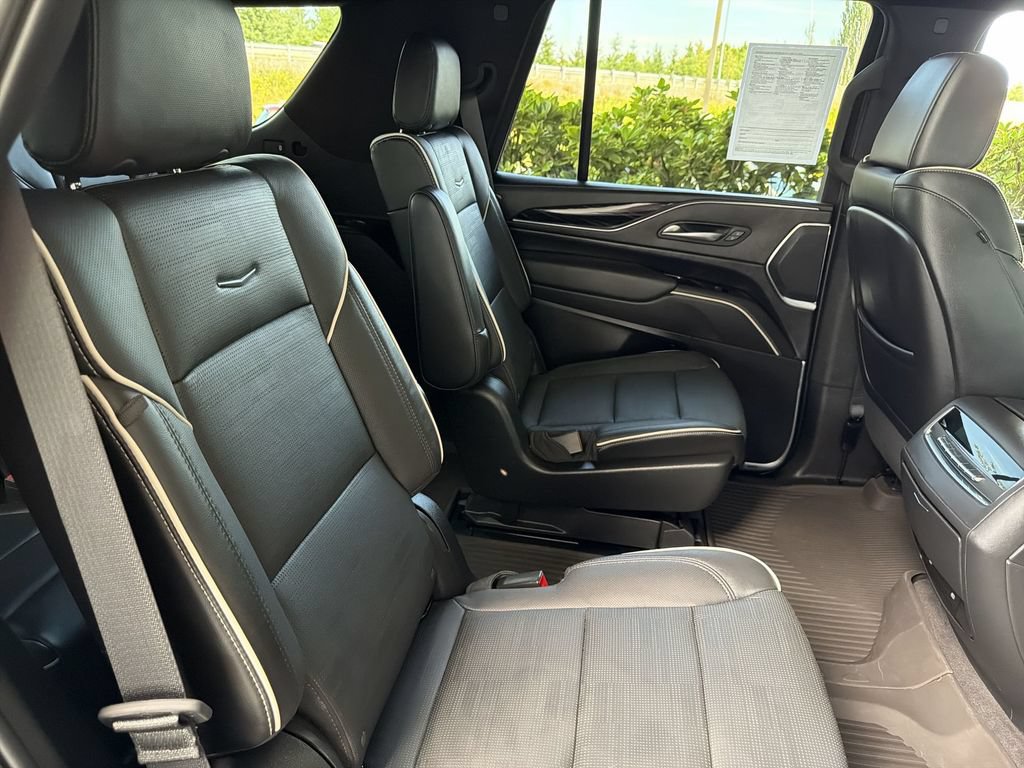 Certified 2023 Cadillac Escalade Sport w/ LPO, ONYX Package AWD/4WD image 29