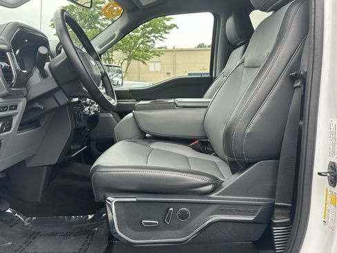 Used 2021 Ford F150 Lariat w/ Equipment Group 501A Mid AWD/4WD image 9