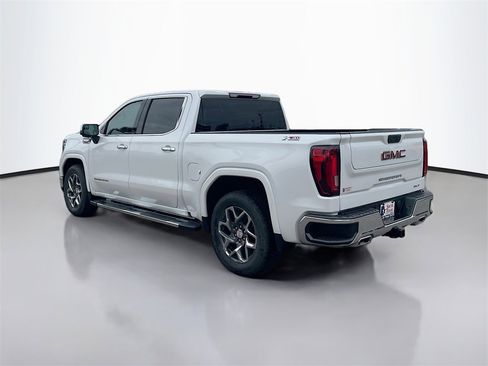 Used 2023 GMC Sierra 1500 SLT image 5