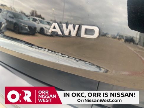 Used 2024 Nissan Rogue S image 10