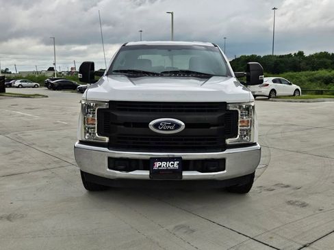 Used 2019 Ford F250 XL w/ Power Equipment Group RWD image 2