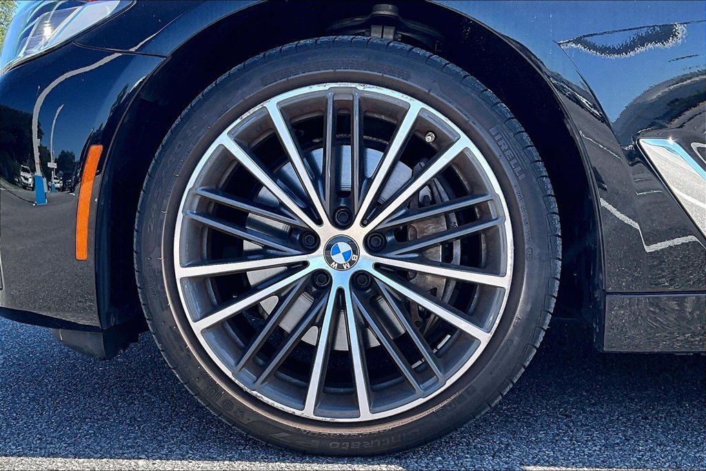 Used 2023 BMW 540i w/ Convenience Package RWD image 34