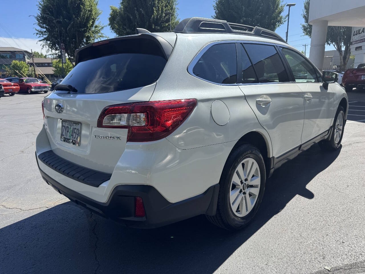 Used 2018 Subaru Outback 2.5i Premium AWD/4WD image 5