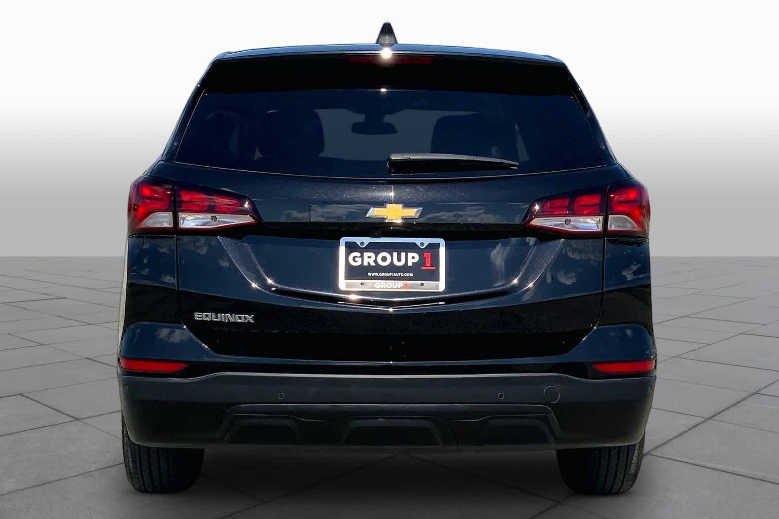 Used 2023 Chevrolet Equinox LS w/ LS Convenience Package FWD image 5