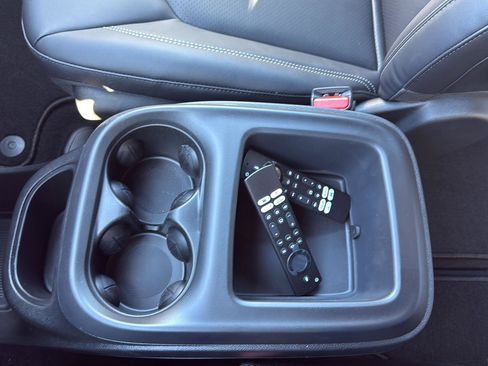 New 2026 Chrysler Pacifica Select image 27