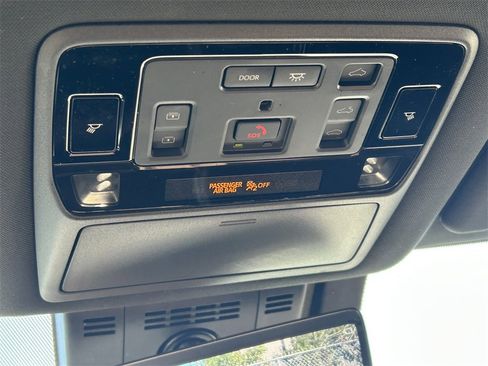 Used 2024 Toyota Grand Highlander AWD Hybrid image 20