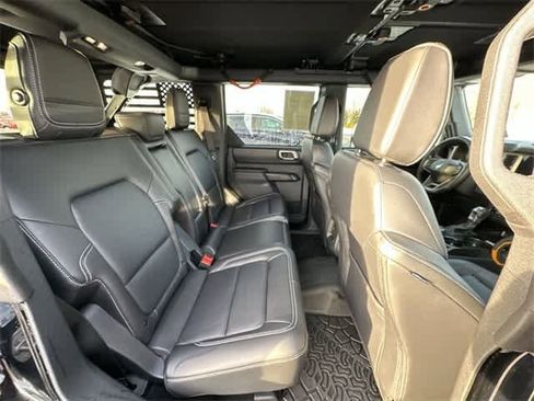 Used 2025 Ford Bronco Outer Banks image 24