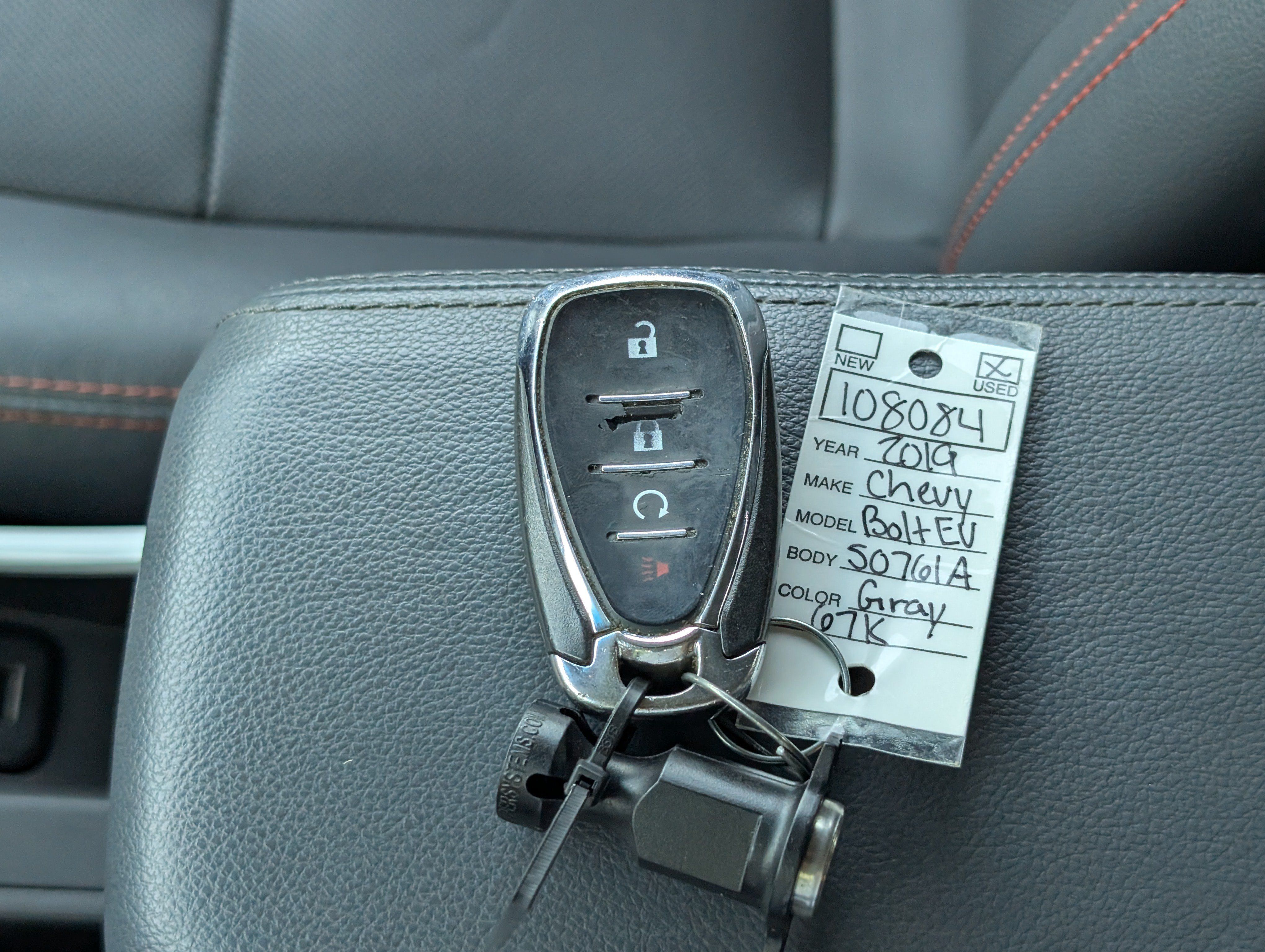 Used 2019 Chevrolet Bolt Premier w/ Infotainment Package FWD image 37
