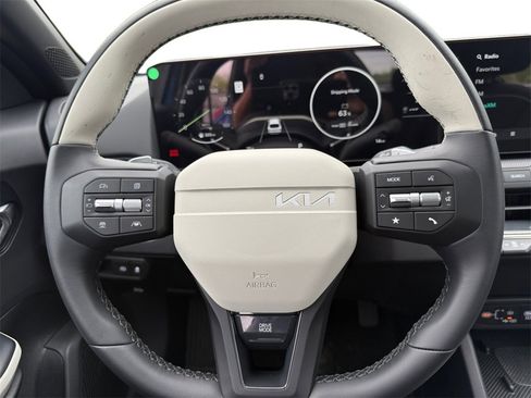 New 2025 Kia K4 GT-Line w/ GT-Line Sunroof Package image 12