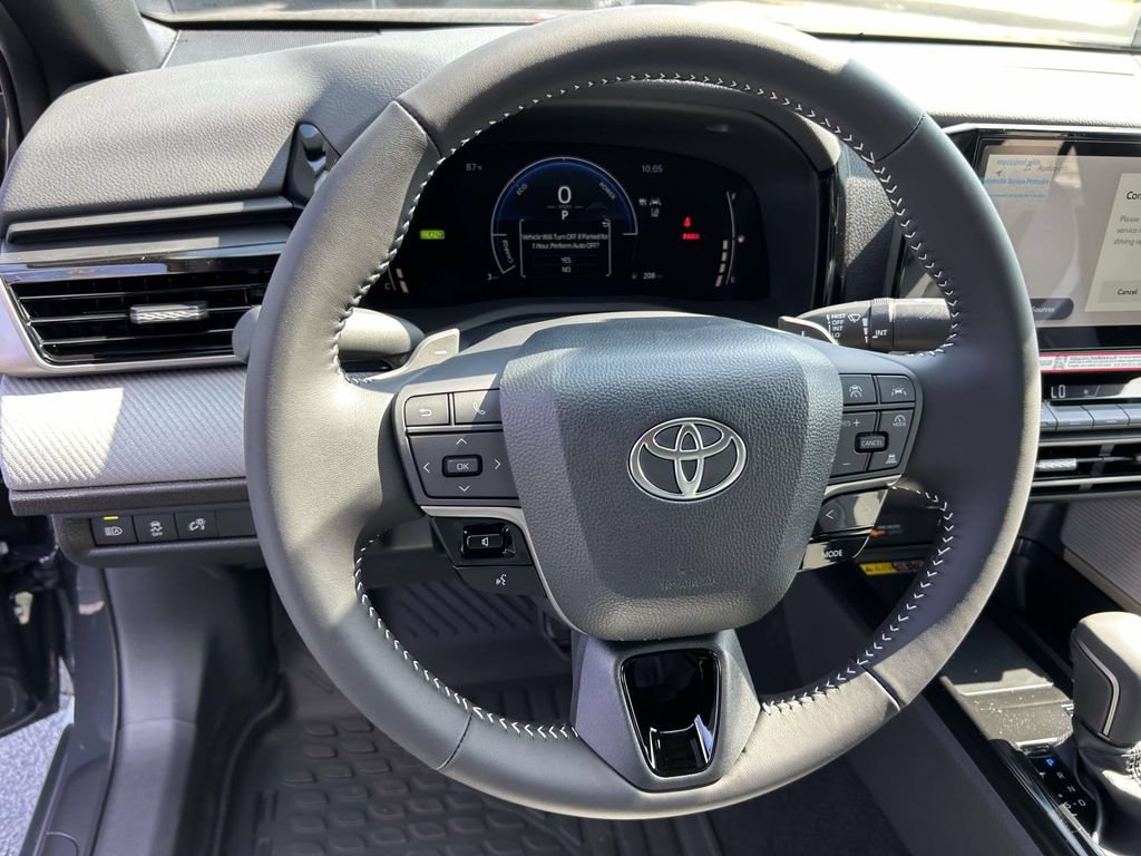New 2026 Toyota Camry Hybrid FWD image 18