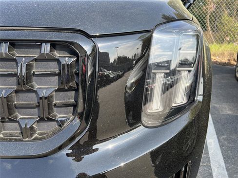 Used 2025 Kia Telluride SX X-Line image 10