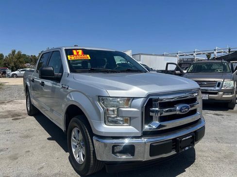 Used 2017 Ford F150 XLT RWD image 2