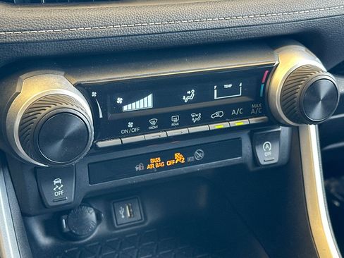 Certified 2023 Toyota RAV4 LE image 25