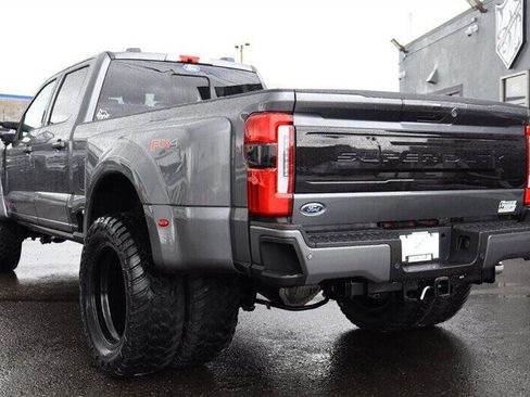 Used 2026 Ford F450 Platinum w/ FX4 Off-Road Package image 3