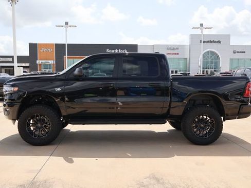 New 2026 RAM 1500 Express AWD/4WD image 4