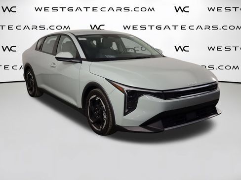 Used 2025 Kia K4 EX FWD image 39