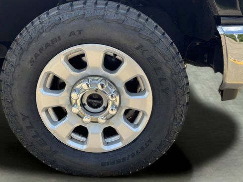 Used 2024 Ford F250 XLT AWD/4WD image 20