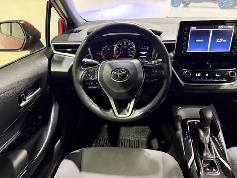 Used 2021 Toyota Corolla SE w/ Special Edition FWD image 25