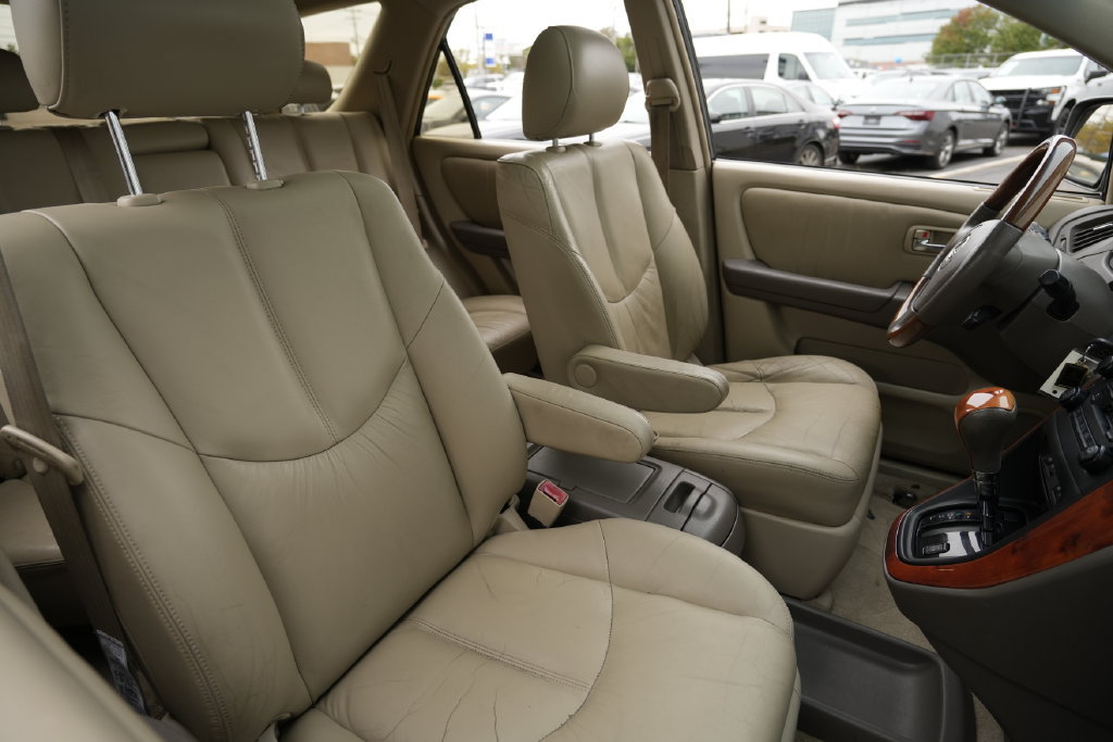 Used 2002 Lexus RX 300 4WD w/ Premium Pkg Plus image 29
