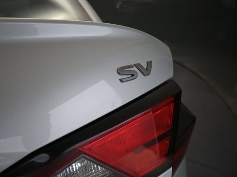 Used 2024 Nissan Altima 2.5 SV FWD image 19
