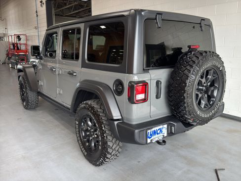 Used 2021 Jeep Wrangler Unlimited Sport AWD/4WD image 3