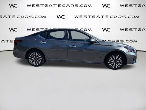 Used 2023 Nissan Altima 2.5 SV image 11