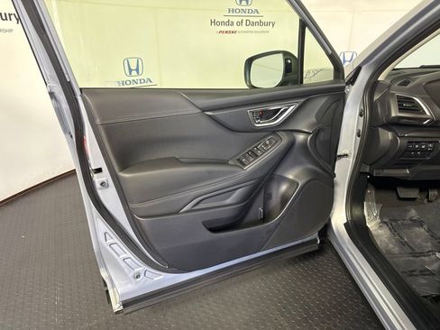 Used 2024 Subaru Forester Premium AWD/4WD image 14