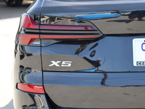 Used 2026 BMW X5 sDrive40i w/ M Sport Package image 5