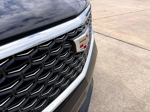 Used 2024 Cadillac XT4 Premium Luxury image 29