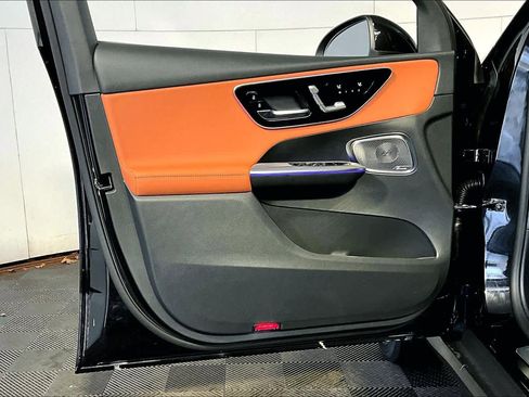 New 2026 Mercedes-Benz GLC 300 4MATIC image 11