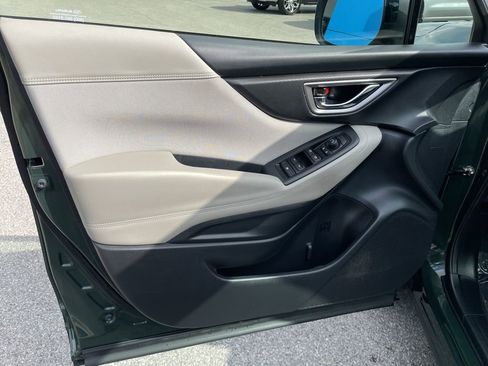 Used 2024 Subaru Forester Premium image 5