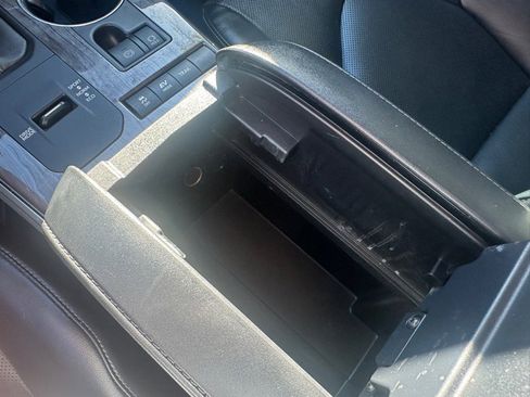 Used 2022 Toyota Highlander Platinum image 36