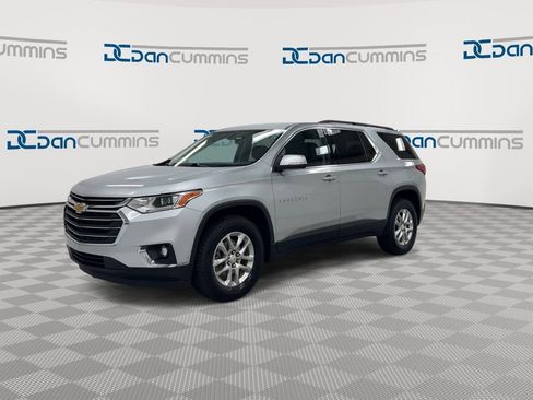 Used 2021 Chevrolet Traverse LT image 4