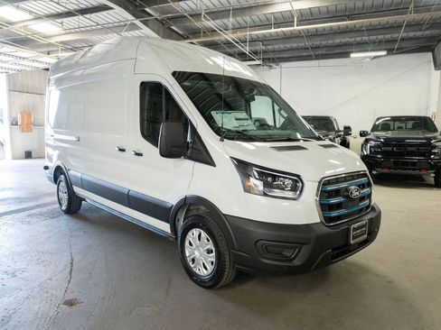 New 2026 Ford E-Transit 148 High Roof RWD image 3