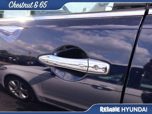 Used 2018 Nissan Armada SL w/ Moonroof Package AWD/4WD image 22