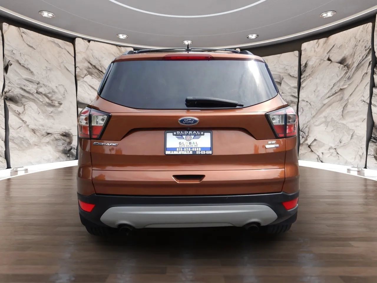 Used 2017 Ford Escape SE w/ Equipment Group 201A AWD/4WD image 7
