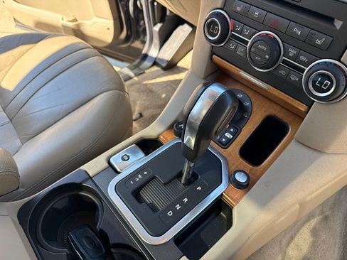 Used 2010 Land Rover LR4 HSE AWD/4WD image 19