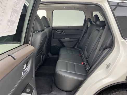 Used 2021 Nissan Rogue SL w/ Premium Package image 19