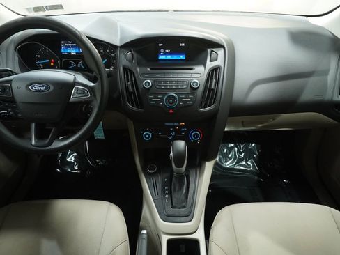 Used 2017 Ford Focus SE image 13