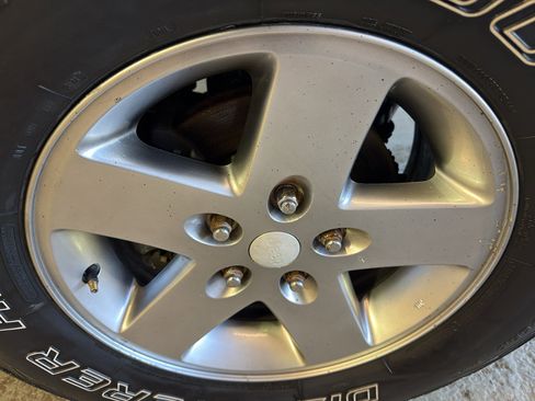 Used 2009 Jeep Wrangler X image 30