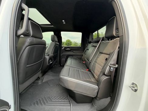 Used 2024 GMC Sierra 2500 AT4X w/ AT4X AEV Edition AWD/4WD image 8