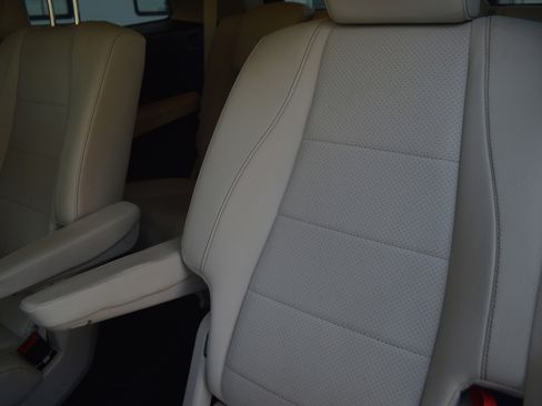 Used 2023 Mercedes-Benz GLS 450 450 image 32