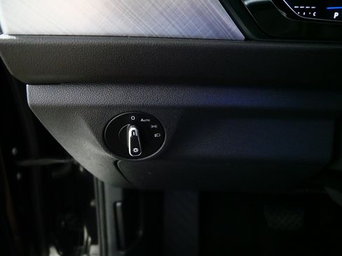 Used 2024 Volkswagen Jetta SE FWD image 26