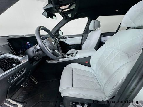 Certified 2024 BMW X7 xDrive40i w/ M Sport Package AWD/4WD image 21