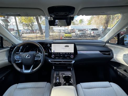 Used 2024 Lexus RX 350 image 35