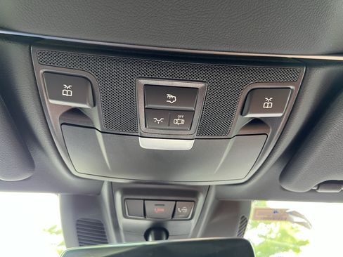 Used 2023 Mercedes-Benz E 450 Cabriolet image 28