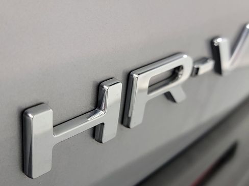 Certified 2023 Honda HR-V LX image 33