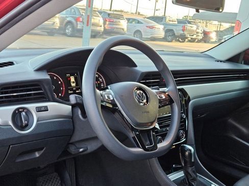 Used 2020 Volkswagen Passat 2.0T S image 9